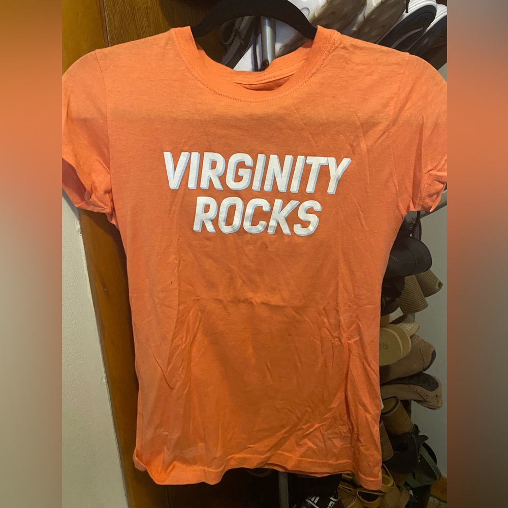 Virginity Rocks Short Sleeve Wpmens shirt